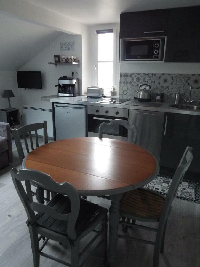 Apartament Les Tournelles Wersal Zewnętrze zdjęcie